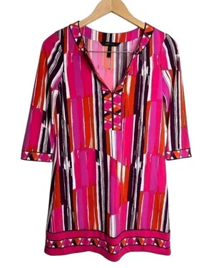 BcbgMaxAzria Dress Size XXS Psychedelic Mod Shift 3/4 Sleeve Multicolor‎ V Neck thumbnail 1