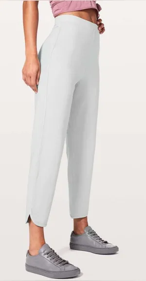 Lululemon Every Moment Pant 26" Size 8 thumbnail 1
