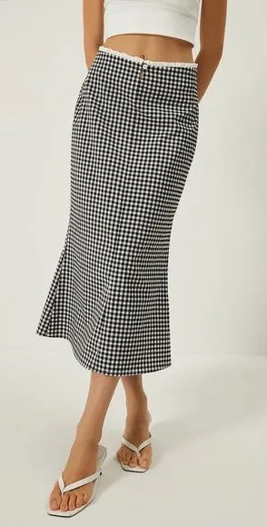 COMMENSE | Plaid Print Mermaid | Size: Medium Black thumbnail 1