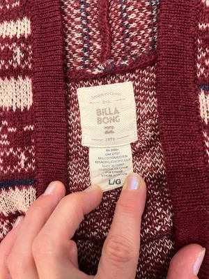 Billabong Cozy Burgundy Patterned Open-Front Cardigan size Large. thumbnail 7
