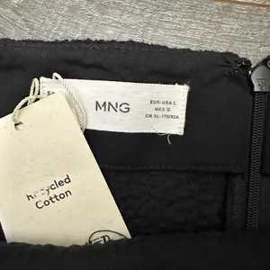 Mango tweed button mini skirt! thumbnail 7