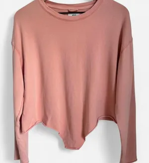 Aerie Weekend Pretty Back Pink Cropped Twist Sweatshirt thumbnail 1