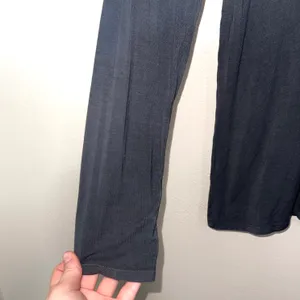 American Eagle Soft & Sexy Gray Lace Strappy Front Top thumbnail 6
