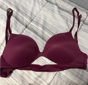 Victoria’s Secret Bra thumbnail 1