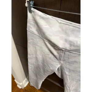 Lululemon‎ Wunder Under High-Rise Tight 25" *Luxtreme 18 thumbnail 2