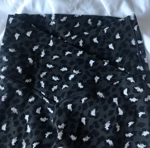 Aerie dark grey cheetah crossover v leggings thumbnail 3