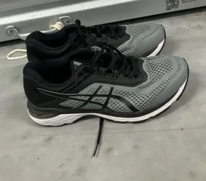 Asics Women's GT-2000 6 Lace Up Low Top Training Running Athletic Sneakers 8.5 thumbnail 1
