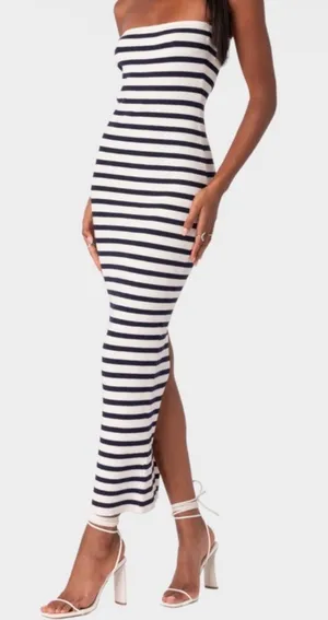 Edikted Knit Black Slitted Maxi Dress  thumbnail 1