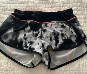 Lululemon Shorts thumbnail 1
