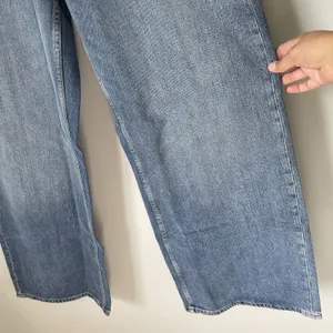Old Navy Low Rise Baggy Wide Leg Denim Jeans Pants Cotton Blend Blue Size 12 thumbnail 6