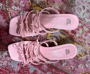 Target Bow heels thumbnail 1