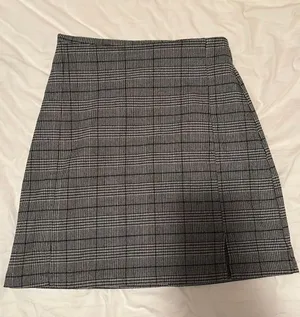 Brandy Melville Gray Plaid Skirt thumbnail 1