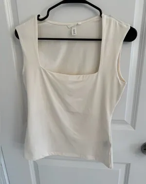 H&M Square neck top thumbnail 1