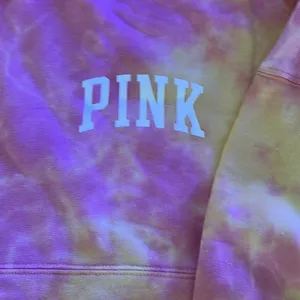 Victoria’s Secret Pink oversized Pink Tie dyed Sweatshirt, size Small, NWT thumbnail 5