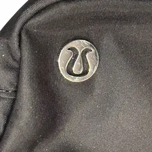 Lululemon Black 1L Everywhere Belt Bag Fanny Pack Waist Pack Bag thumbnail 2