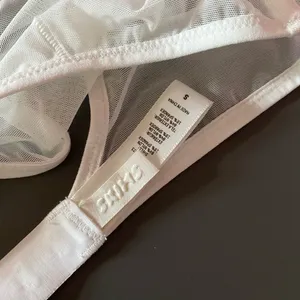 Skims Bralette thumbnail 3