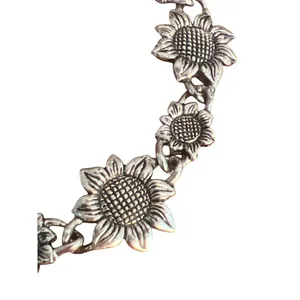 Silver Tone Sunflower Flower Link Bracelet Fold Over Clasp Textured Estate 7" thumbnail 2