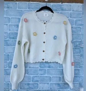 Luna ivy 3 D flowers details cardigan size medium thumbnail 1
