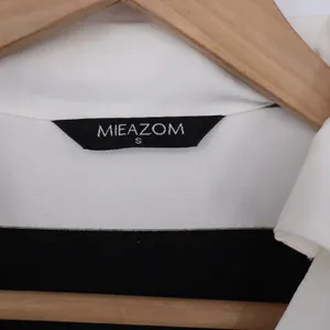 Mieazom Tunic Top Women S Sleeveless Striped Black White Contrast Hem Excellent thumbnail 2