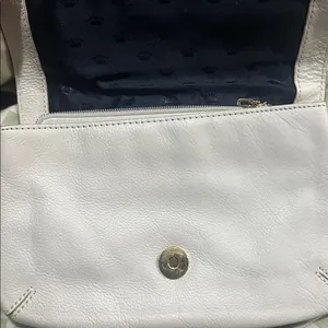 Retro Vintage White Leather 3 Pocket Clutch Bag Juicy couture clutch bag thumbnail 2