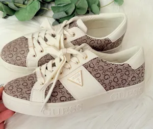 New GUESS Women's Logo Print Low-Top Sneakers, Size 10 thumbnail 1