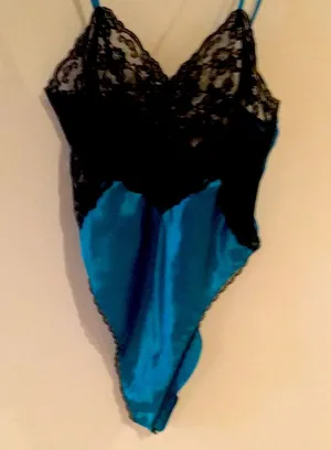 Victoria's Secret women’s lingerie nightie thumbnail 1
