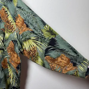 We Be Bop Women Rayon Button‎ Up Shirt 2X Green Leopard Jungle Tropical Print thumbnail 3