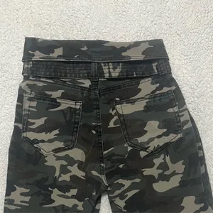 🔰 Almost Famous Super High-Rise Skinny Camouflage Pants thumbnail 5