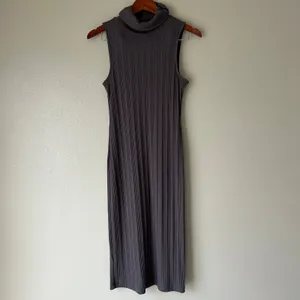 Nine West Taupe Gray Turtleneck Sleeveless Ribbed Midi Dress Size Medium thumbnail 5