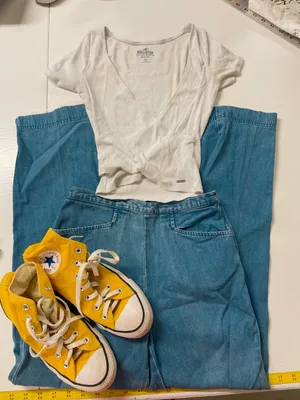 Hollister Shirt thumbnail 1