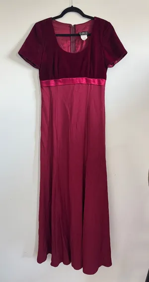 Vintage Niki Livas Burgundy Velvet Maxi Dress 90s Y2K Romantic Goth Formal thumbnail 1