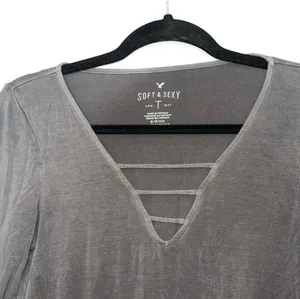 American Eagle Soft & Sexy Bell Sleeve Tee Gray Strappy V-neck thumbnail 2