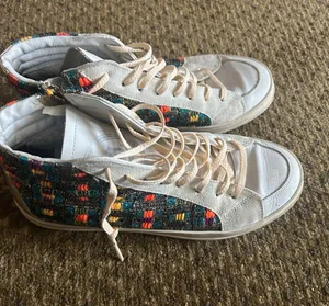 P448 Women’s White High-Top Leather Sneakers with Multicolor Woven Panels thumbnail 1