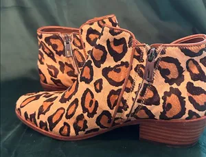 Sam Edelman leopard booties‎ size 7.5 thumbnail 1