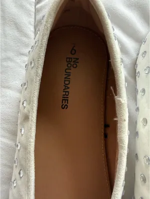 Women Ballet Flat Stud Mary Jane White Size 9 thumbnail 3