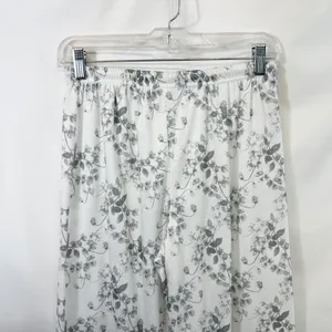 Body Touch Medium Pajama Set‎ White Gray Floral Long Sleeve Lounge Feminine 367 thumbnail 10