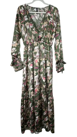 Luna‎ Chix Floral Maxi Dress Green Pink Long Sleeve V-Neck Boho Tiered Large thumbnail 1