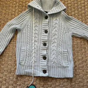 Women’s Gap Blue Gray Solid Cable-Knit Collared Button Front Cardigan Sweater M thumbnail 7