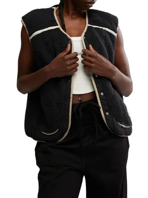 FREE PEOPLE Movement Keep It Cozy Fleece Vest in Black Size Medium thumbnail 1