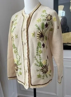 Vintage 50s Hand Fashioned Hand Loomed 100% Virgin Wool Button Cardigan M thumbnail 1