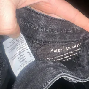 American Eagle super hi-rise stretchy mom style 6 jeggings thumbnail 2