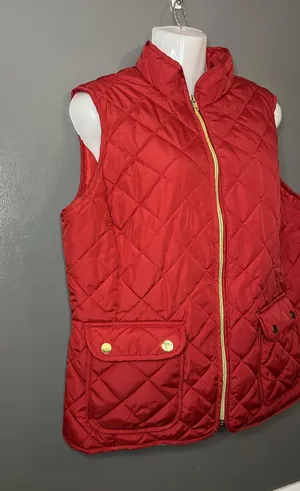 St Johns Bay Vest Womens Large Red Quilted Puffer Lightweight Zip Front Pockets thumbnail 2