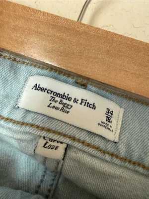Abercrombie and Fitch the baggy low rise curve love jeans size 34 | 18R thumbnail 3
