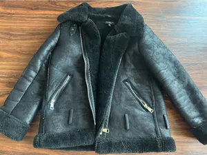 Philomena Petti thick oversized Black jacket with fur lining Size M Very warm Heavy material Great condition thumbnail 1