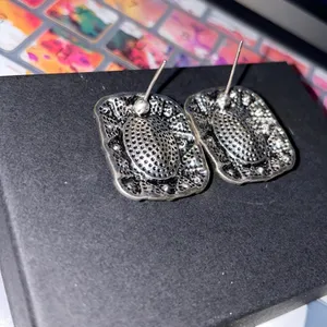 Young Money Green‎ Post Earrings Green thumbnail 3