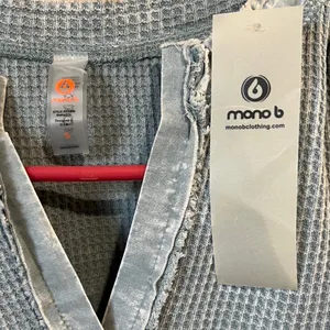 Mono B Boutique Light Blue Textured Tank Top thumbnail 4