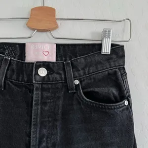 Revice Black Wash High Rise Button Fly Straight Leg Jeans Size 26 thumbnail 4
