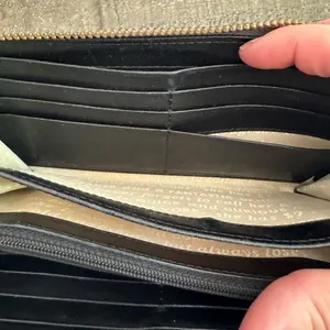 KATE SPADE Large Bifold Wallet- Black‎ Silver Leather Zipper Closure thumbnail 6