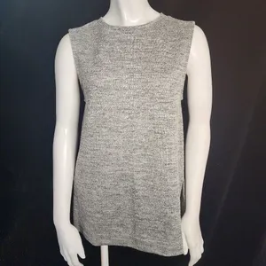 Banana Republic Gray Knit Sleeveless Top (XS) thumbnail 3