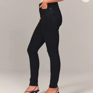 Abercrombie and Fitch the super skinny high rise black wash jeans 26 thumbnail 3
